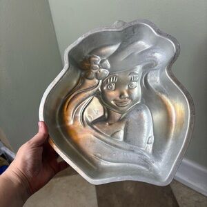 Wilton The Little Mermaid Ariel Cake Pan